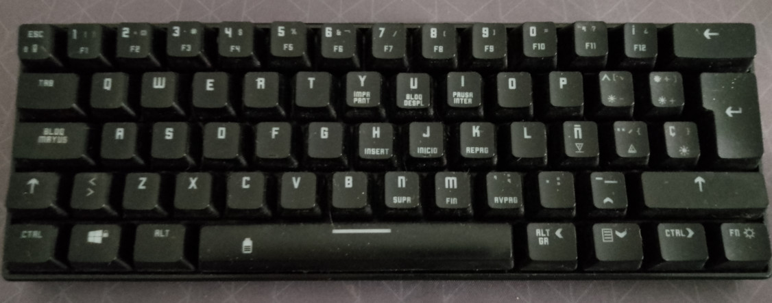 Teclado Krom Kluster